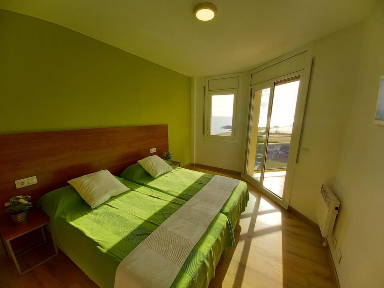 Apartamentos Bon Repos サンタ・スサナ エクステリア 写真
